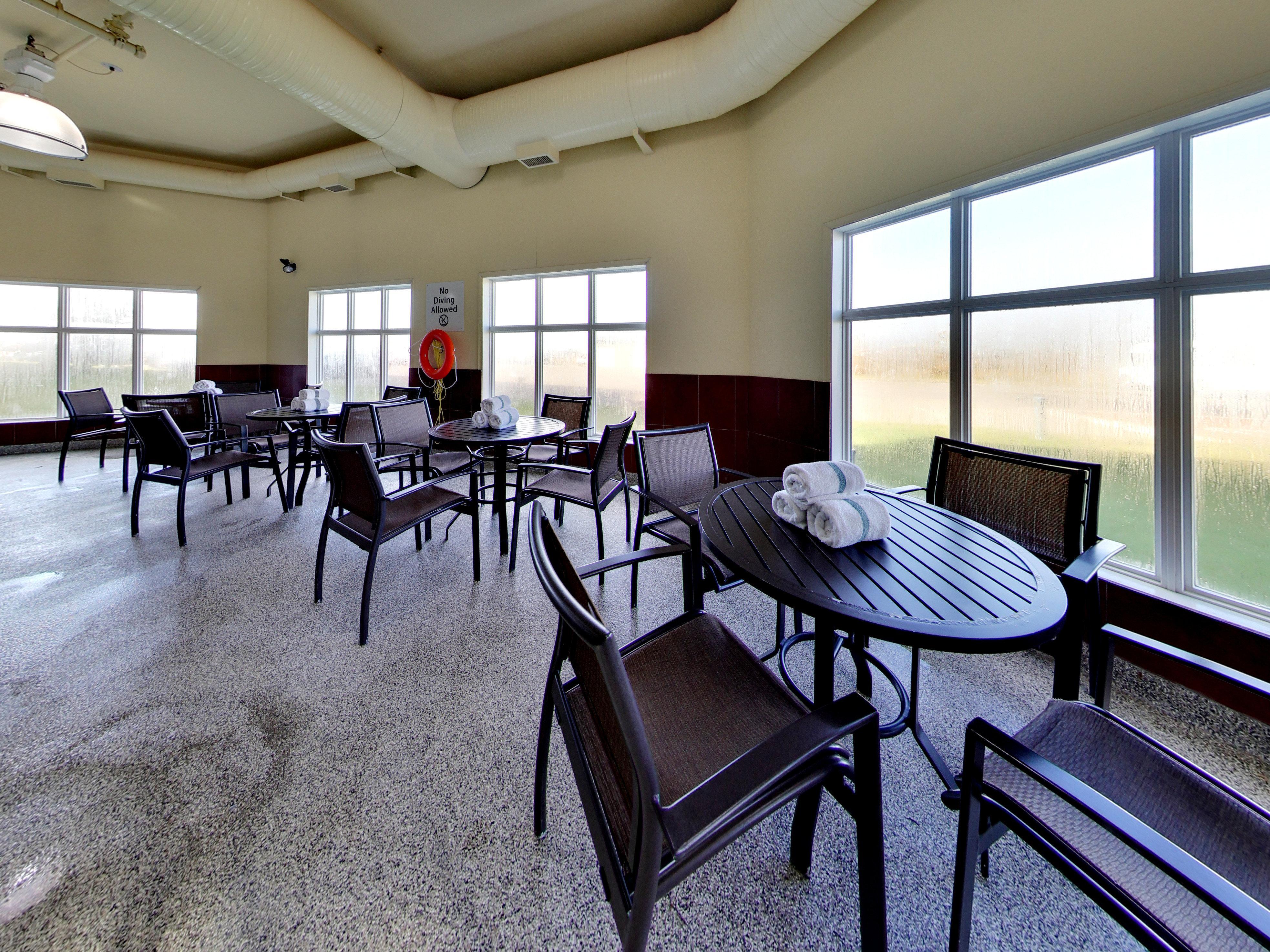 Holiday Inn Express Hotel & Suites - Edmonton International Airport By Ihg Nisku Extérieur photo